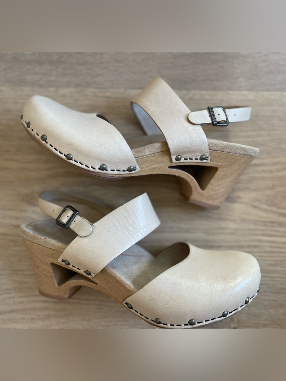 Women’s Beige Leather Dansko Clog Sandals with Ankle Strap, Size 8.5/39